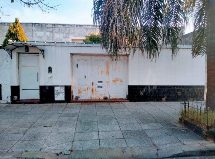 Terreno · 748m²