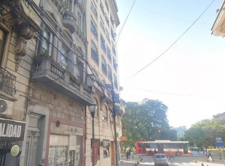Terreno · 318m² · 9 Ambientes