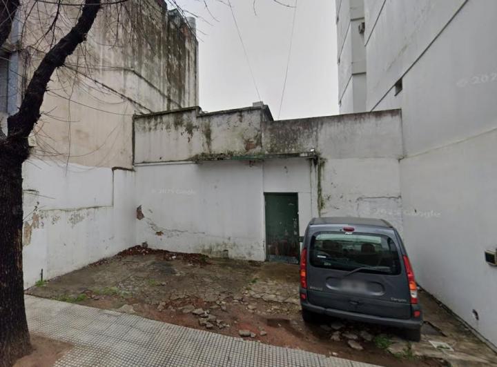 Terreno · 220m²