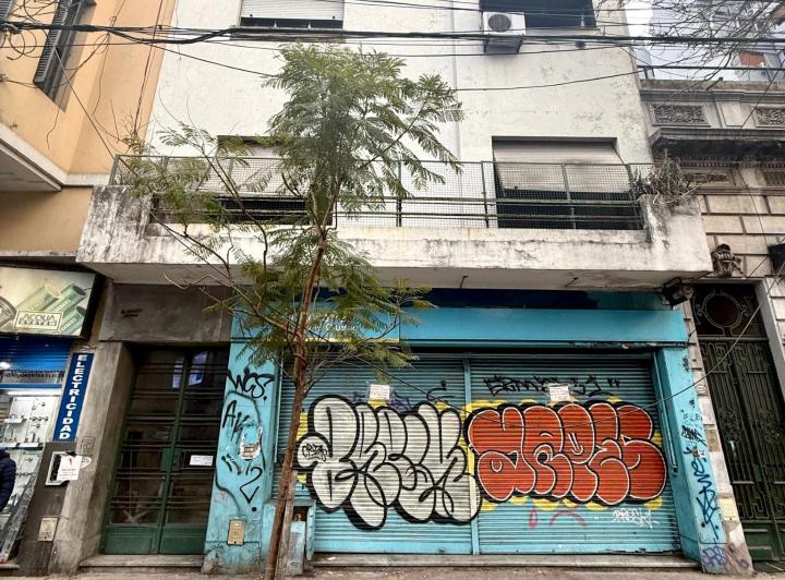 Terreno · 606m²