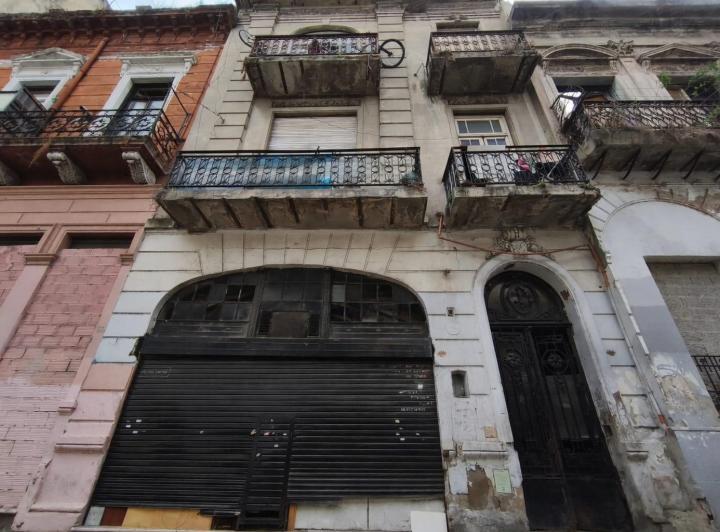 Terreno · 241m²