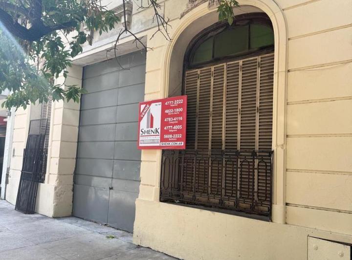 Terreno · 908m²