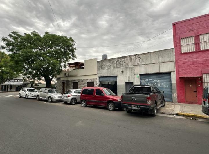 Terreno · 1150m² · 1 Ambiente · 1 Cochera