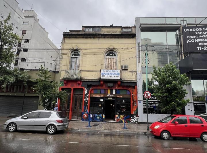 Terreno · 218m²
