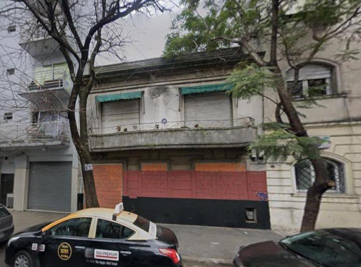Terreno · 216m²
