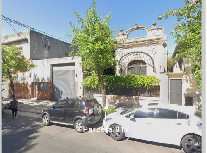 Terreno · 611m²