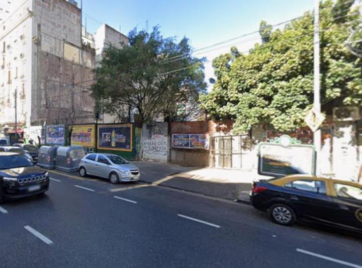 Terreno · 811m²