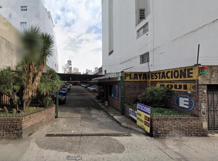 Terreno · 916m²