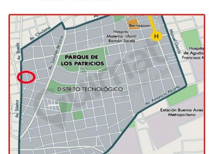 Terreno · 890m²