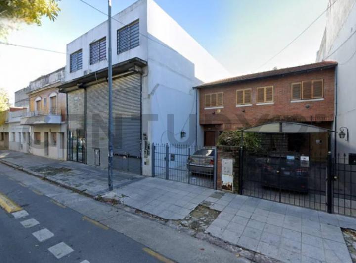 Terreno · 239m²