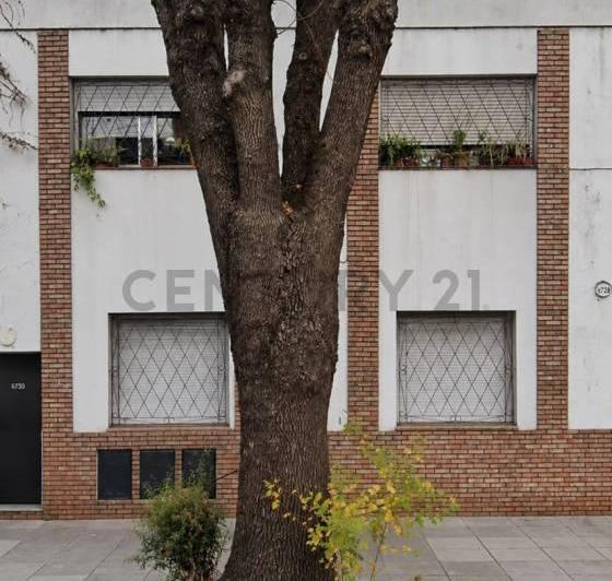 Terreno · 212m²