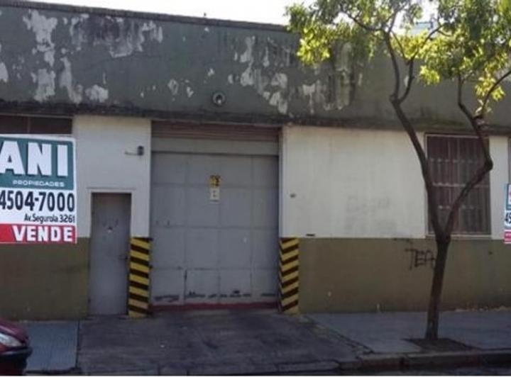 Terreno · 673m²