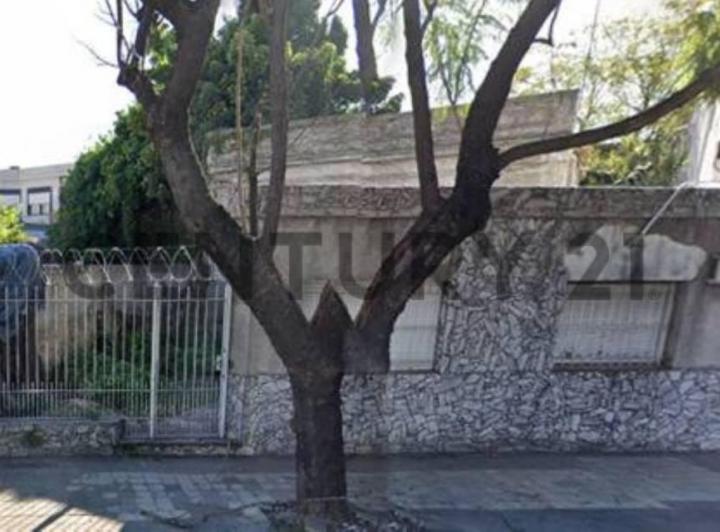 Terreno · 160m² · 4 Ambientes