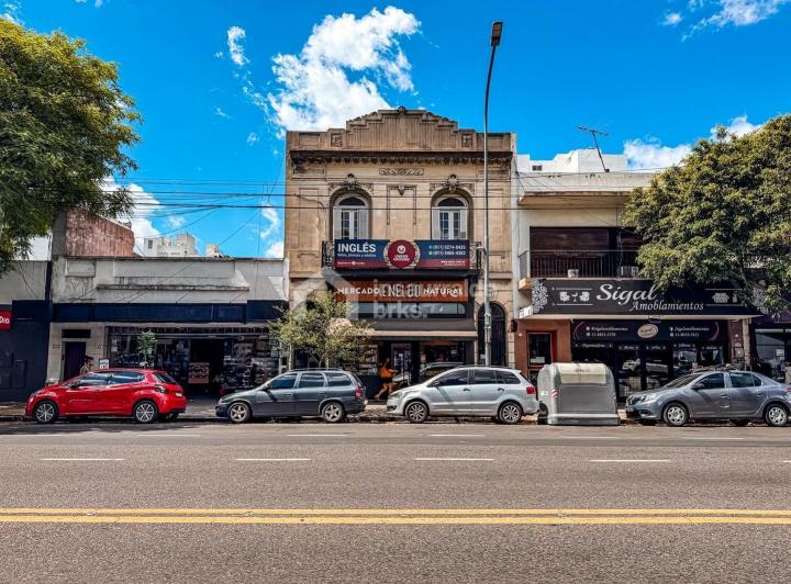 Terreno · 422m²