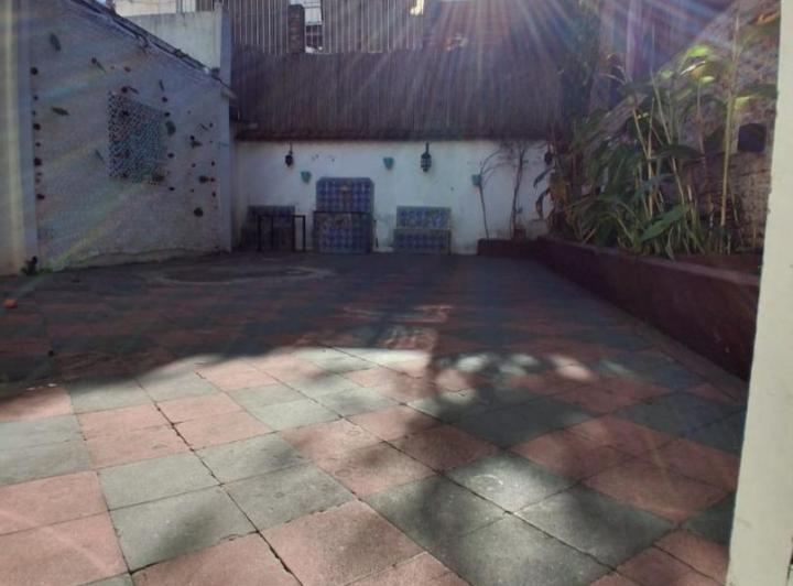 Terreno · 221m²