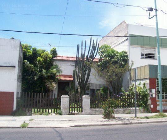 Terreno · 1300m²