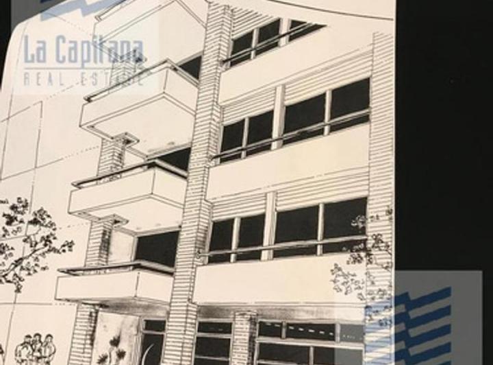Terreno · 371m²