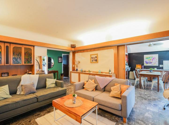 Terreno · 162m² · 10 Ambientes · 1 Cochera