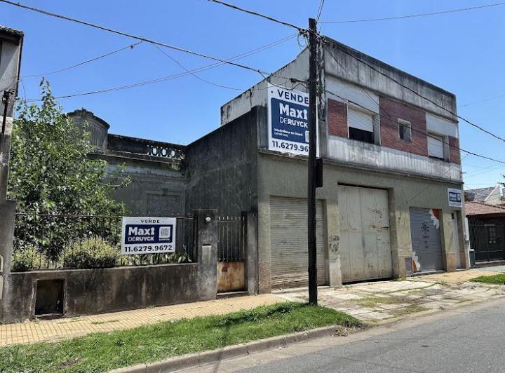 Terreno · 577m² · 6 Ambientes