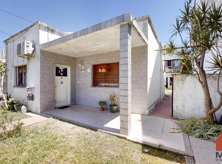 Terreno · 150m² · 4 Ambientes · 1 Cochera