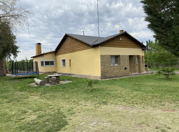 Terreno · 150m² · 5 Ambientes