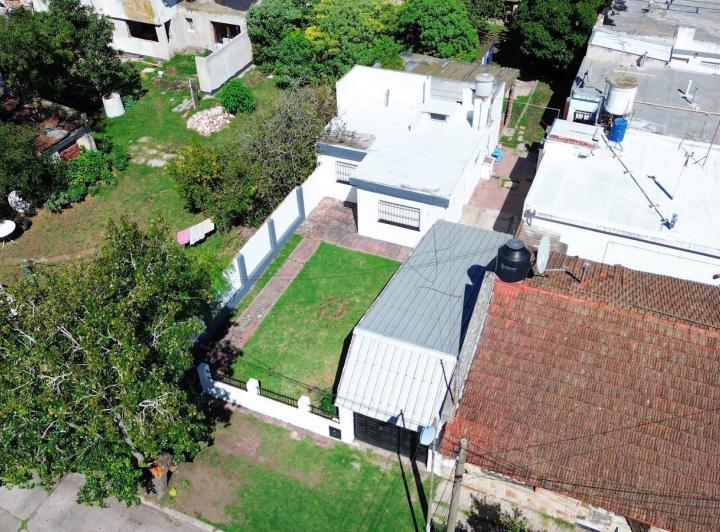 Terreno · 57m² · 4 Ambientes · 1 Cochera