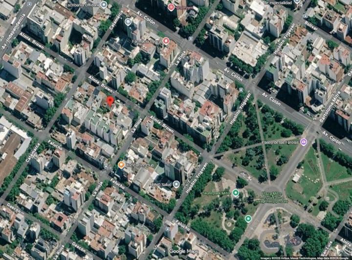 Terreno · 250m² · 4 Ambientes · 3 Cocheras