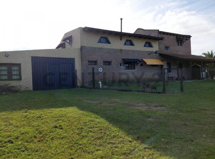 Terreno · 1m² · 5 Dormitorios