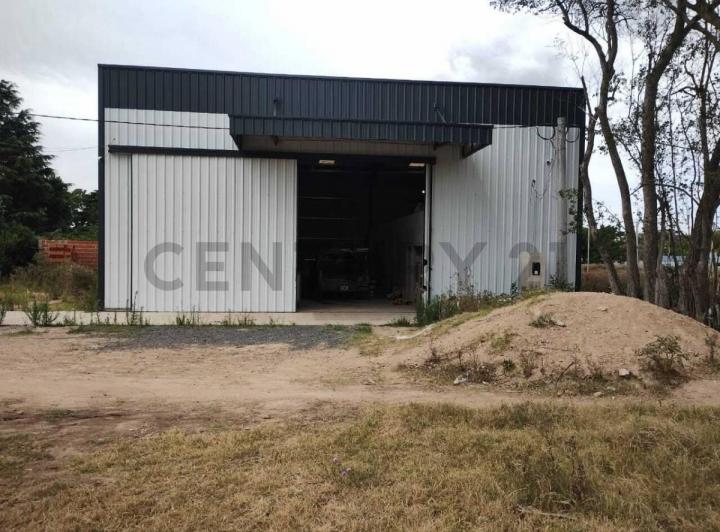 Terreno · 225m² · 6 Ambientes