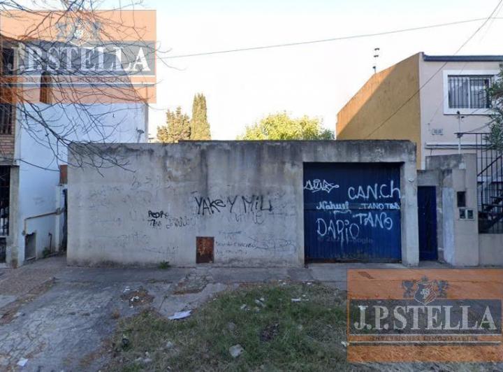 Terreno · 140m² · 4 Ambientes