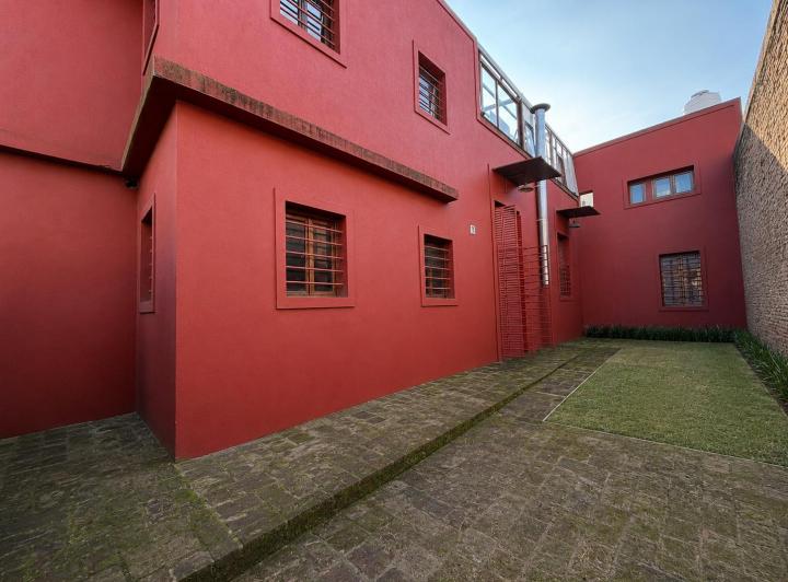 Terreno · 168m² · 4 Ambientes · 2 Cocheras
