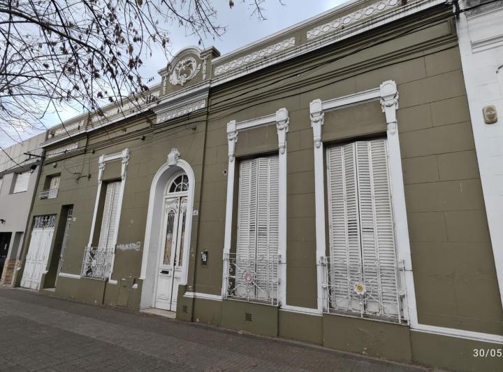 Terreno · 430m² · 6 Ambientes · 1 Cochera
