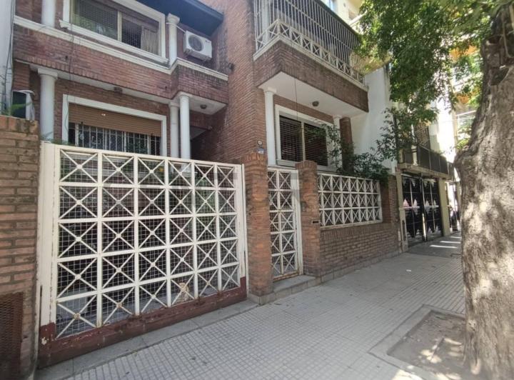 Terreno · 146m² · 6 Ambientes · 1 Cochera