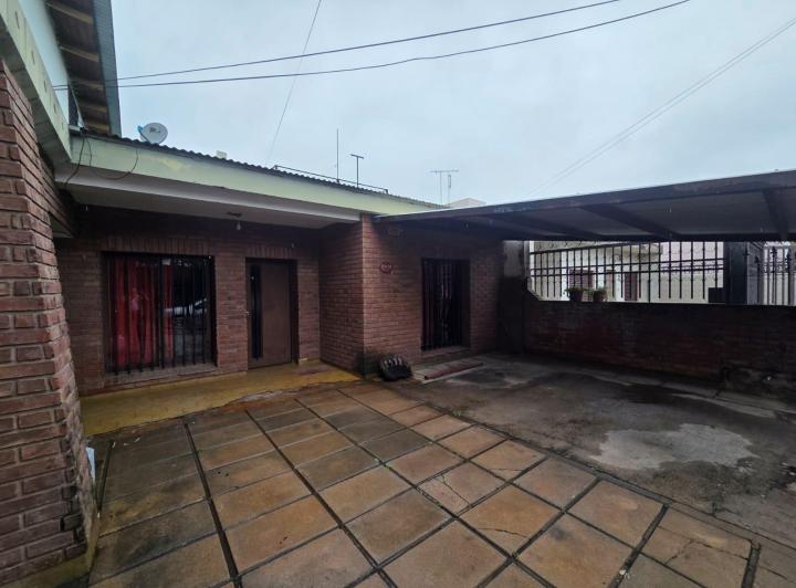 Terreno · 498m² · 5 Ambientes · 2 Cocheras