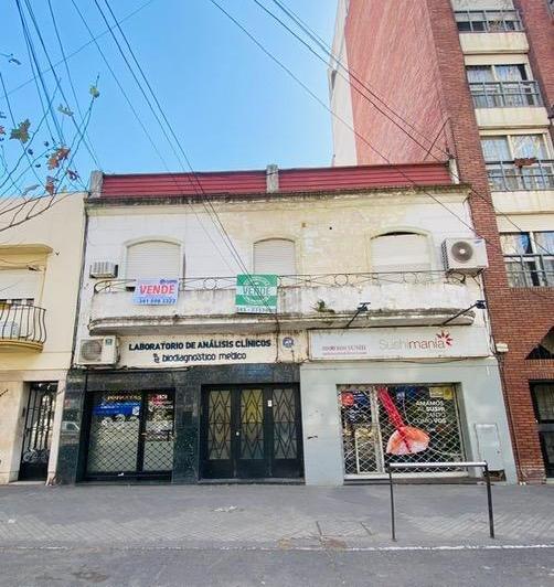 Terreno · 200m² · 8 Ambientes · 2 Cocheras