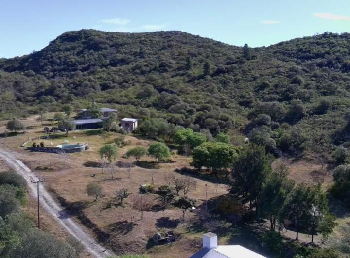 Terreno · 854m² · 5 Ambientes