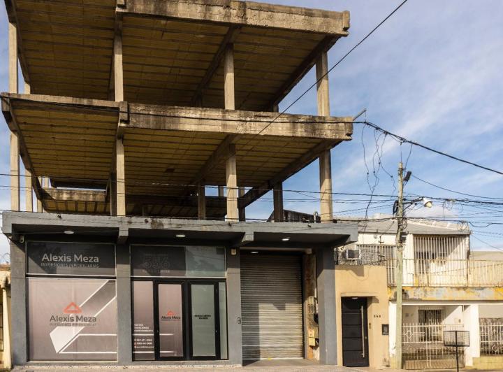 Terreno · 275m² · 3 Dormitorios · 3 Cocheras