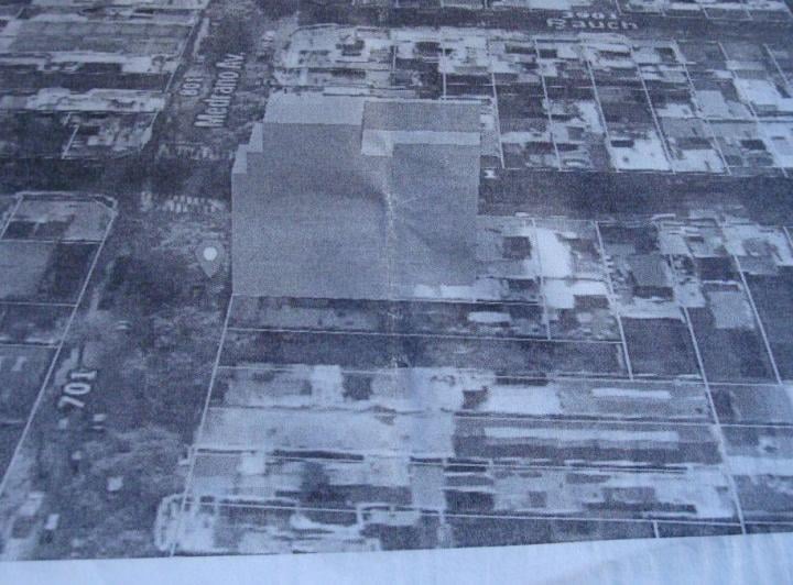 Terreno · 1000m² · 5 Ambientes · 1 Cochera