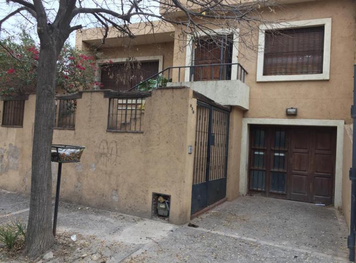 Terreno · 177m² · 10 Ambientes