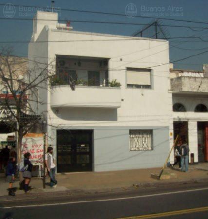 Terreno · 221m² · 6 Ambientes · 1 Cochera