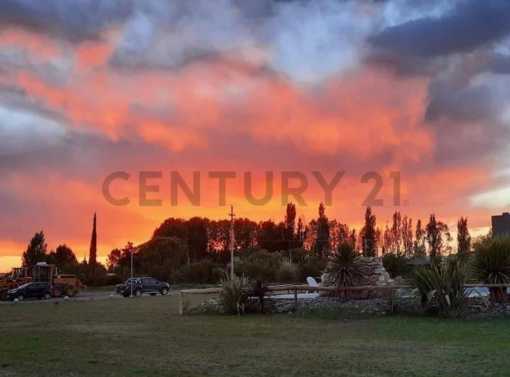 Terreno · 100m² · 3 Ambientes · 1 Cochera