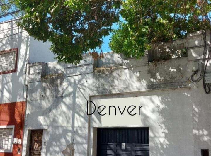 Terreno · 250m² · 5 Ambientes · 1 Cochera