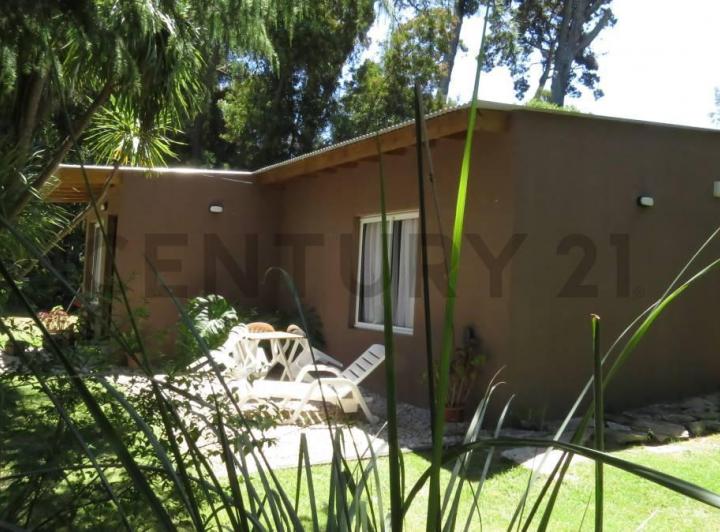 Terreno · 176m² · 5 Ambientes · 3 Cocheras