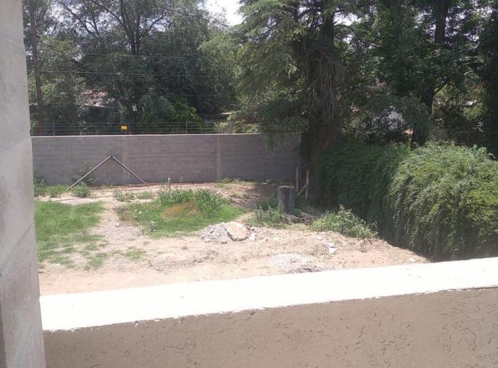 Terreno · 180m² · 5 Ambientes · 1 Cochera