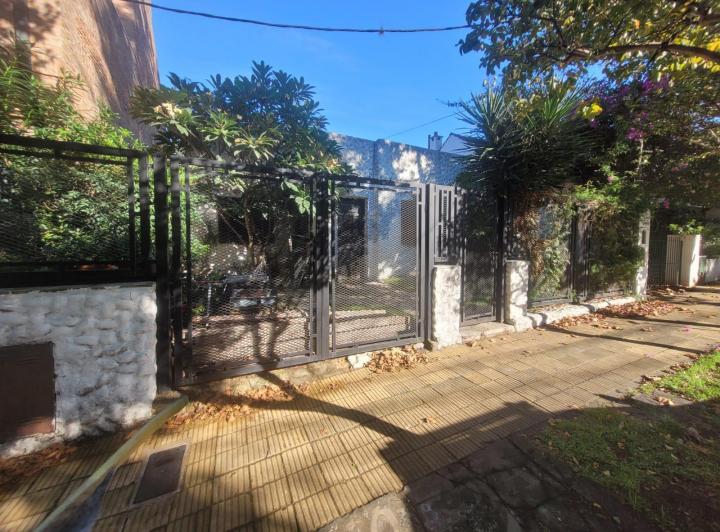 Terreno · 300m² · 4 Ambientes