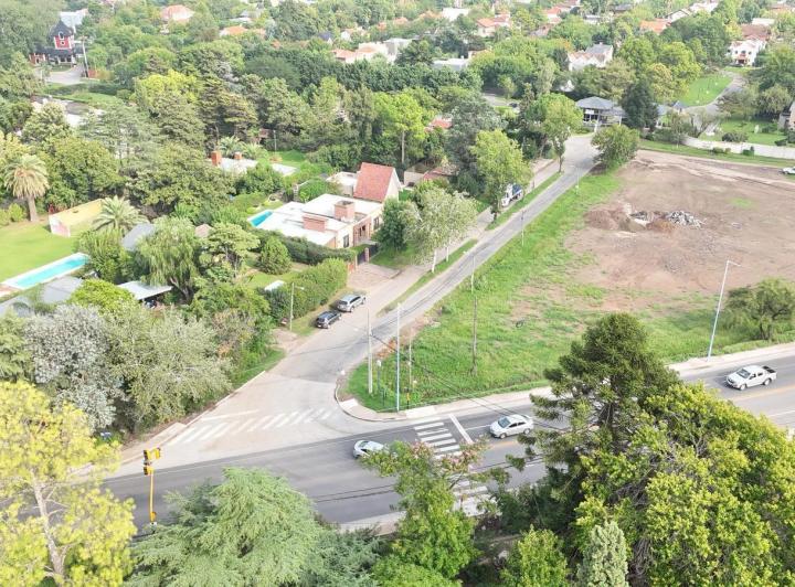Terreno · 120m² · 4 Ambientes · 1 Cochera