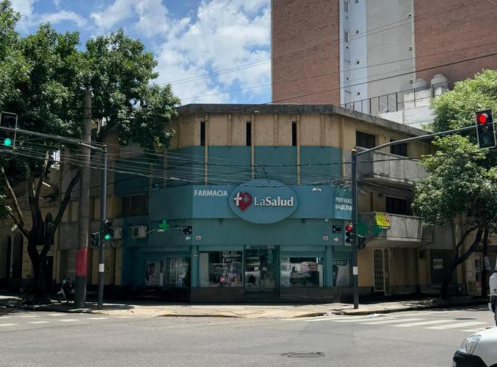 Terreno · 251m² · 12 Ambientes · 1 Cochera