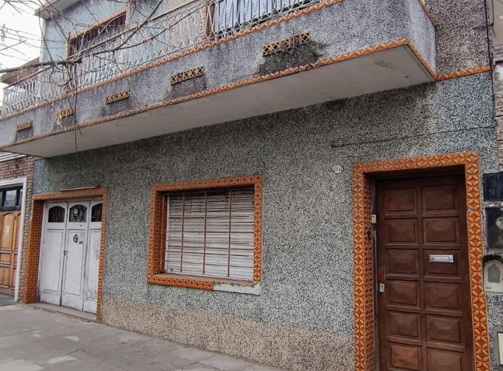 Terreno · 254m² · 5 Ambientes · 1 Cochera