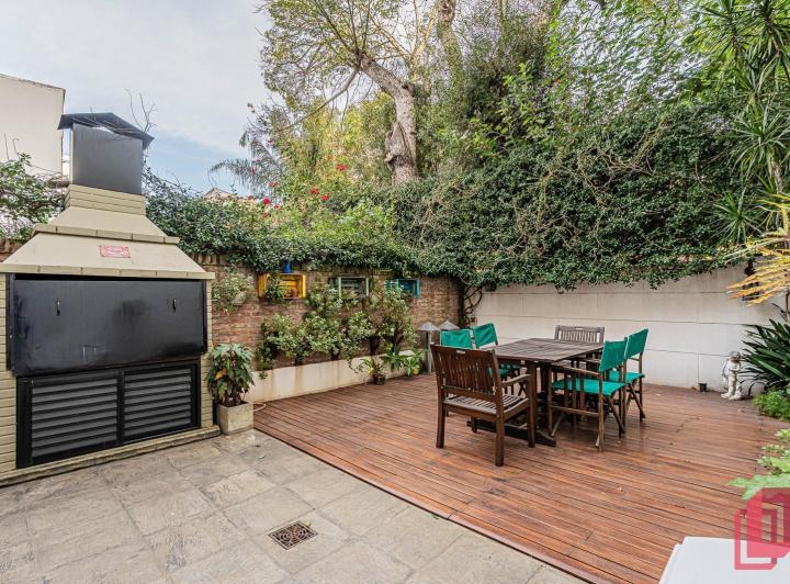 PH · 216m² · 4 Ambientes · 2 Cocheras