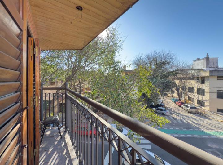 PH · 200m² · 5 Ambientes · 1 Cochera